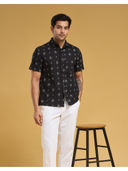 Black color option, Currently selected