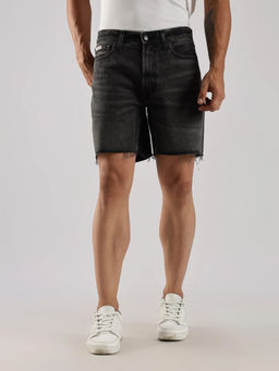 Calvin Klein - Men Black Regular Fit Solid Mid Rise Shorts