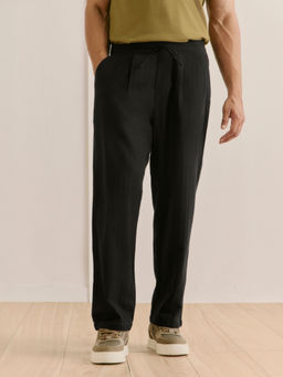 Andamen - Men Black Pure Cotton Twill Straight Regular Trouser