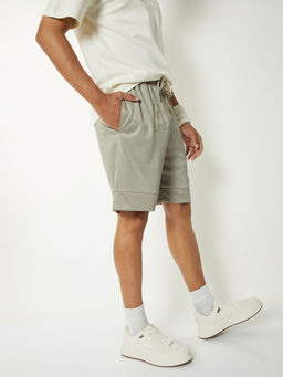 max - Men Beige Appliqued Leisure Shorts