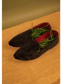 Black color option, Sold out, Currently selected