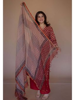 The Indian Ethnic Co. - Red Bagru Kota Doria Cotton Dupatta