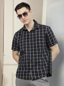 Black color option, Currently selected