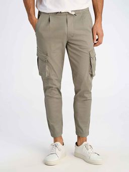 LINDBERGH - Men Green Solid Tapered Fit Chinos