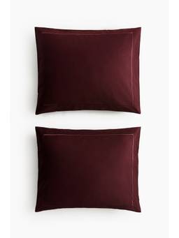 H&M - Red 2-Pack Cotton Sateen Pillowcases