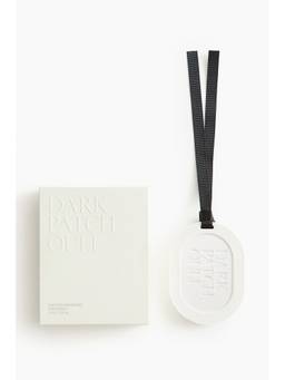 H&M - White Scented Wardrobe Bar