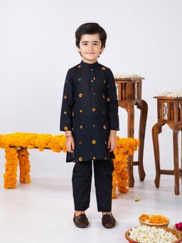 JILMIL - Boys Black Embroidered Kurta With Pant