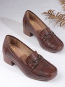 Brown color option, Currently selected