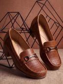 Tan color option, Currently selected