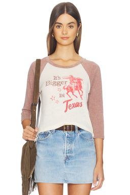 DAYDREAMER - It's Bigger in Texas Burnout Raglan Tee