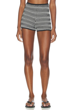 DEVON WINDSOR - Grazia Short