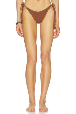 DEVON WINDSOR - Ammie Bottom