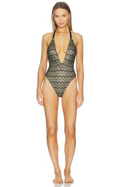 Luli Fama - Deep V One Piece