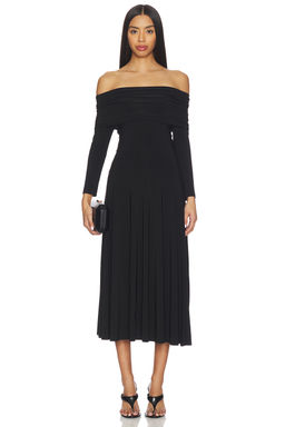 Norma Kamali - 3/4 Sleeve Cowl Neck Flared Dress