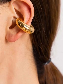 ISHKAARA - Textured Gold Chunky Clip On Ear Cuff