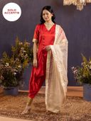 Red color option, Sold out, Currently selected