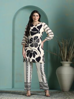 Shree - Women Cream Liva Geometric Kurta with Pant