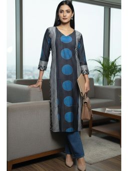 Varanga - Women Thread Work Kurta