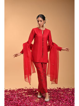 RIRASA - Embroidered Short Kurti with Pant and Dupatta (Set of 3)