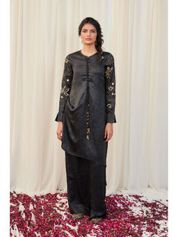 RIRASA - Black Embroidered Kurta with Pant and Camisole (Set of 3)