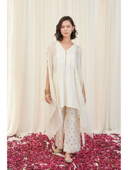 RIRASA - White Embellished Kurta with Pant (Set of 2)
