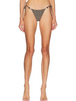 Tropic of C - Praia Bikini Bottom