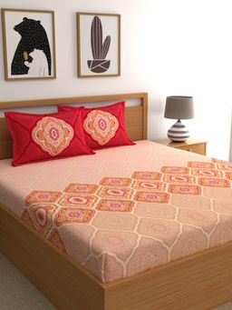 Dreamscape - Red Geometric Cotton King Bedsheet with Pillow Covers