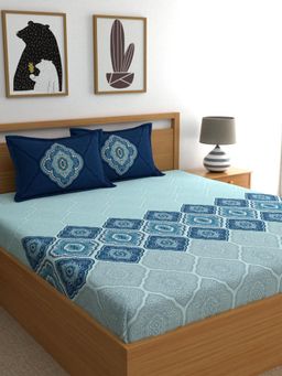 Dreamscape - Blue Geometric Cotton King Bedsheet with Pillow Covers