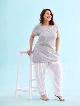 Go Colors - Women White Solid Cotton Salwar