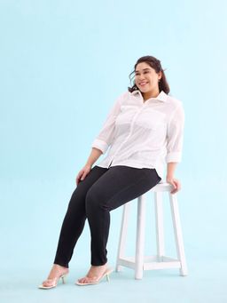 Go Colors - Women Black Solid Super Stretch Jeggings