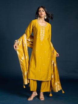 Gajra Gang - Yellow Muslin Embroidered Kurta, Pant & Dupatta Diwalicous (Set of 3)
