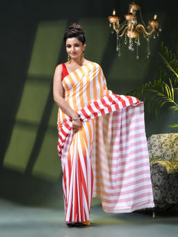 DESH BIDESH - Women Red Crepe Printed Saree Without Blouse