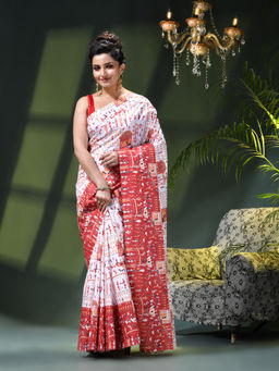 DESH BIDESH - Women White Crepe Printed Saree Without Blouse