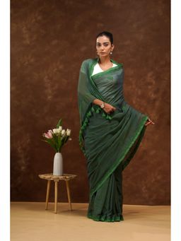 Shwet Heritage - Women Green Mulmul Embroidered Saree Without Blouse