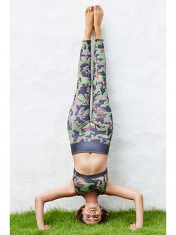 Zivame - Zelocity AlphaTone Core Leggings- Green Camouflaged