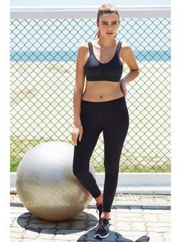 Zivame - Zelocity AlphaSculpt Ankle Length Power Leggings- Black