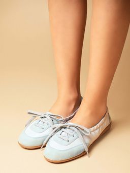 Theater - Women Blue Kai Sneakers