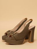 Olive color option, Sold out, Currently selected