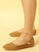 Tan color option, Sold out, Currently selected
