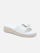 White color option, Sold out, Currently selected
