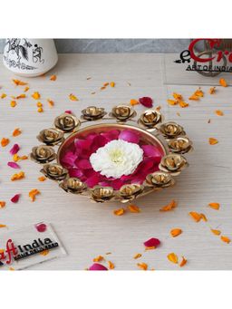 eCraftIndia - Golden Metal Urli with 18 Rose Flowers Border Design