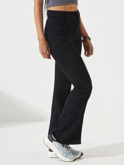 DOLCE CRUDO - Women Black Denim Solid Boot Cut Jeans