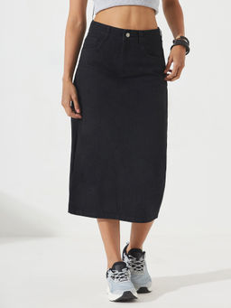 DOLCE CRUDO - Women Black Straight High Rise Clean Look Stretchable Denim Skirt