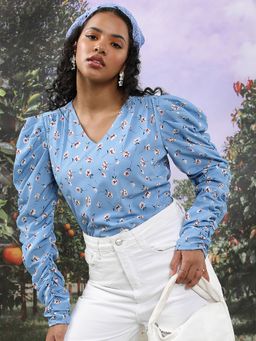 TOKYO TALKIES - Blue Floral Printed V-Neck Ruched Top
