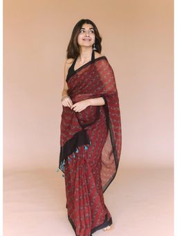 The Indian Ethnic Co. - Maroon Print Kota Doria Cotton Saree with Unstitched Blouse