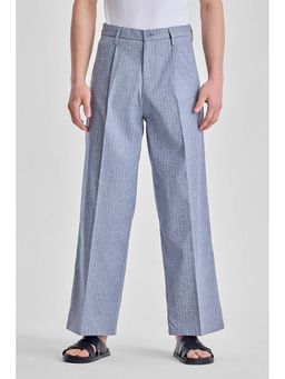 Snitch - Men Blue Stripes Relaxed Fit Casual Trouser