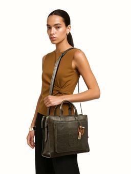 Hidesign - Genuine Leather Women's Messenger Bag With Detachable Strap - Olive