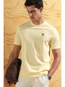 Peter England - Men Yellow Cotton Blend Regular Fit T-Shirt
