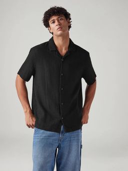 Levi's - Men Black Textured Relaxed Fit Resort Collar Shirt