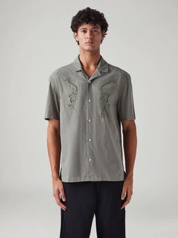 Levi's - Men Grey Embroidered Relaxed Fit Resort Collar Shirt